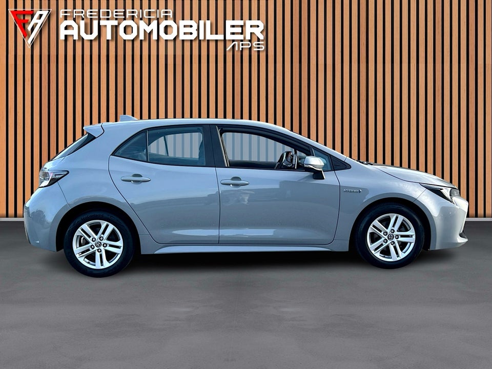 Toyota Corolla 1,8 Hybrid H3 Smart MDS 5d