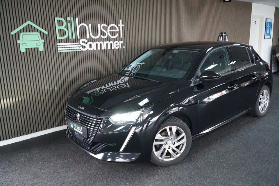 Peugeot 208 1,2 PureTech 100 Allure Sky 5d