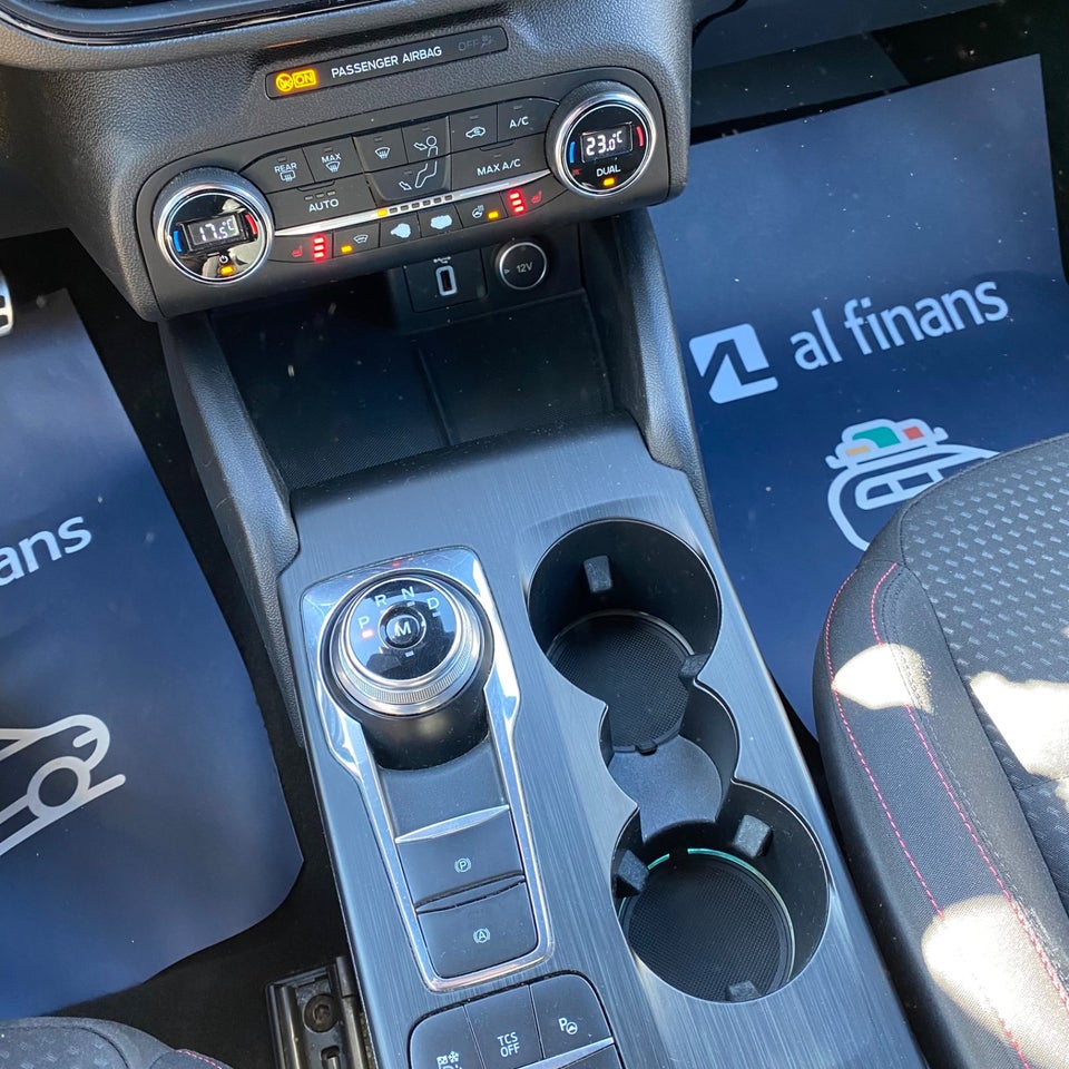 Ford Focus 1,0 EcoBoost ST-Line stc. aut. 5d