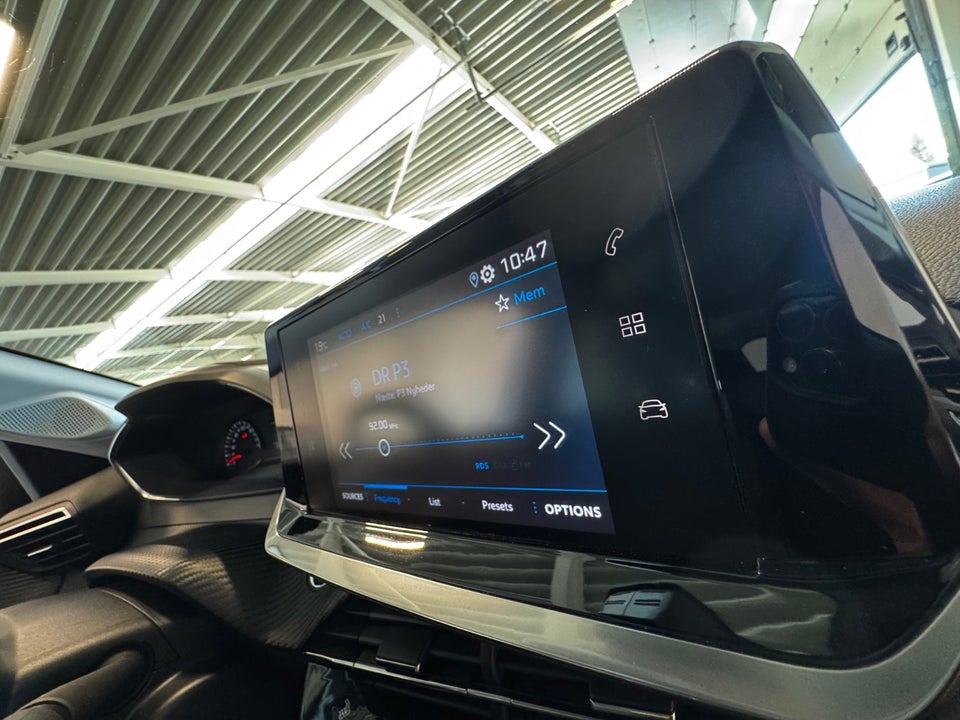 Peugeot 208 1,2 PureTech 100 Selection Sport 5d