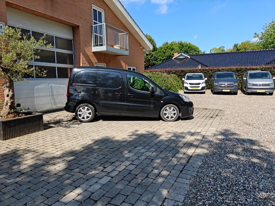 Peugeot Partner 1,6 BlueHDi 100 L1 Premium ESG Van 5d