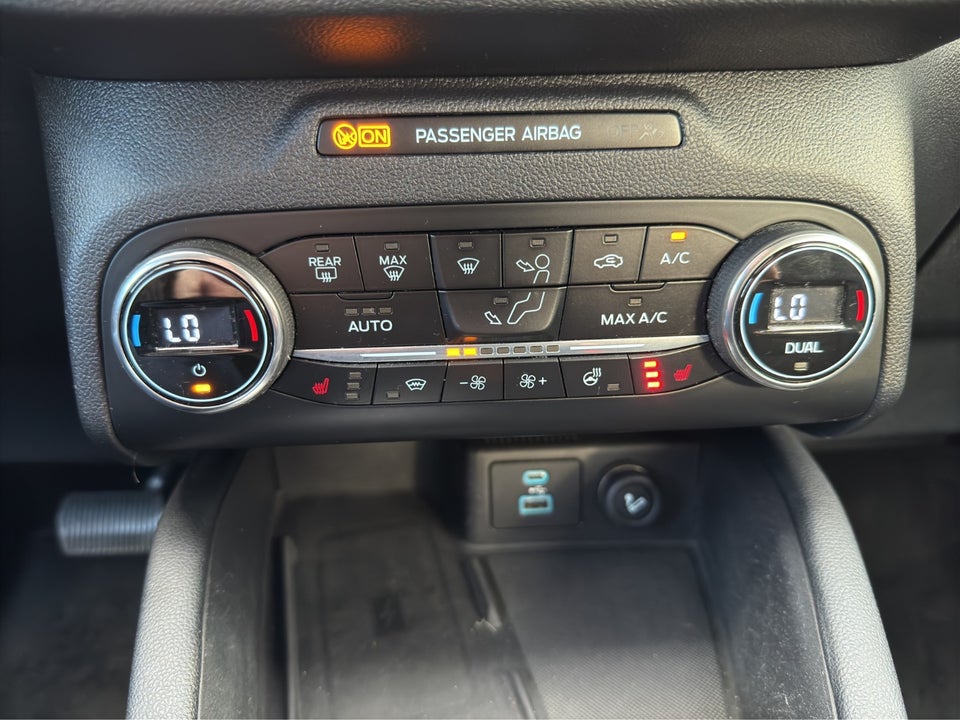 Ford Kuga 2,5 PHEV Titanium CVT 5d