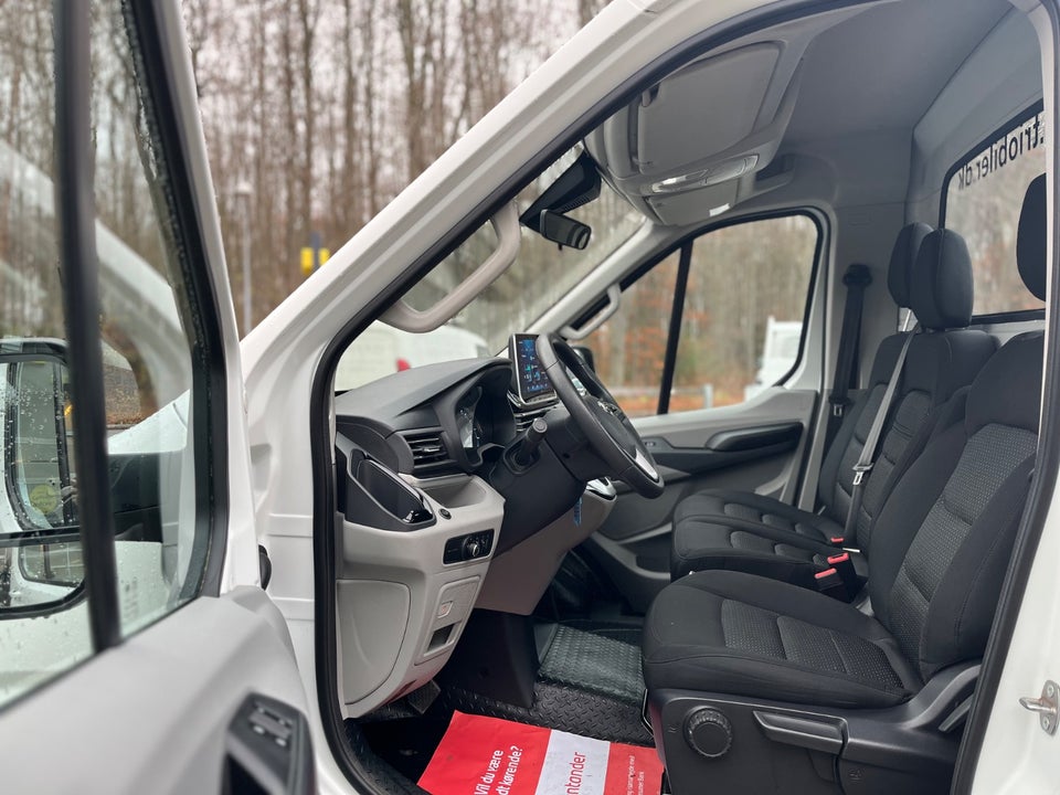 Maxus e-Deliver 9 65 L4 Chassis 2d