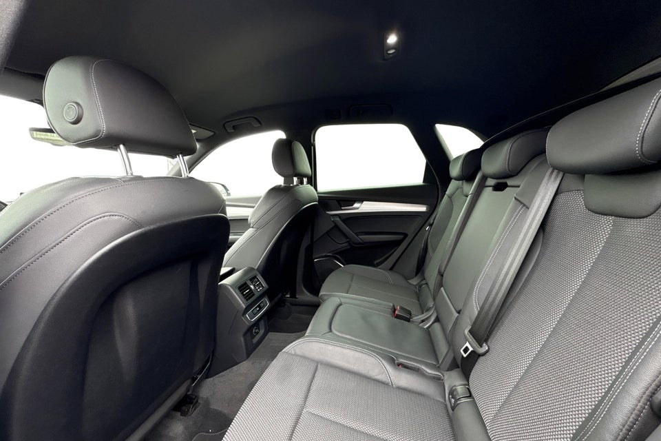 Audi Q5 50 TFSi e S-line quattro S-tr. 5d