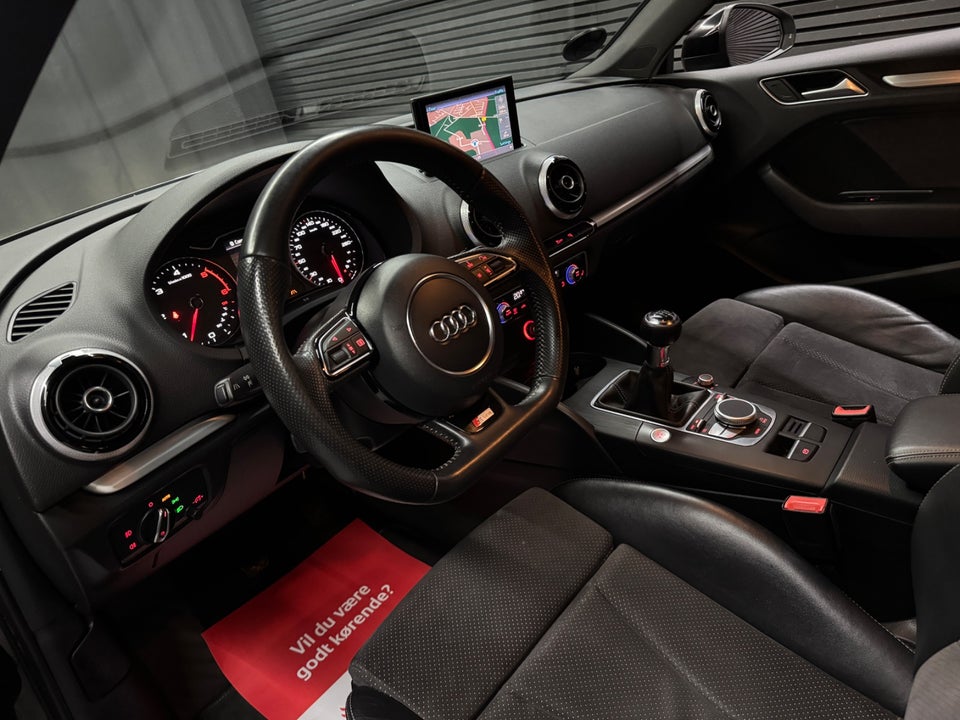 Audi A3 2,0 TDi 150 S-line 4d