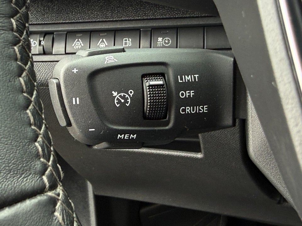 Peugeot 3008 1,6 Hybrid Allure Pack EAT8 5d