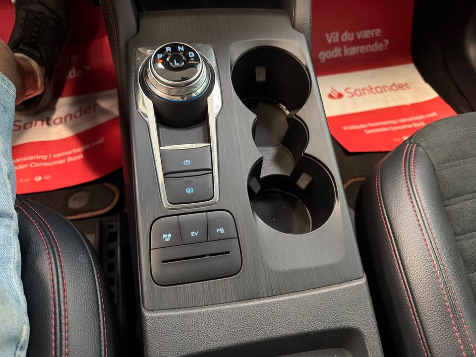 Ford Kuga 2,5 PHEV ST-Line CVT 5d