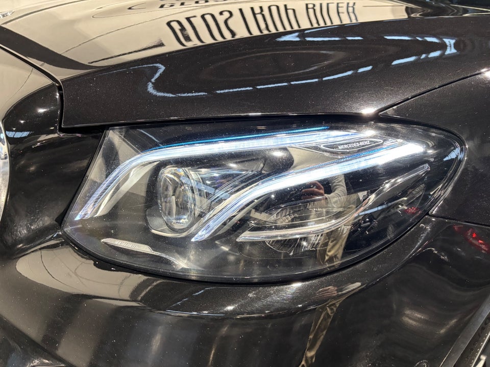 Mercedes E300 2,0 AMG Line Coupé aut. 2d