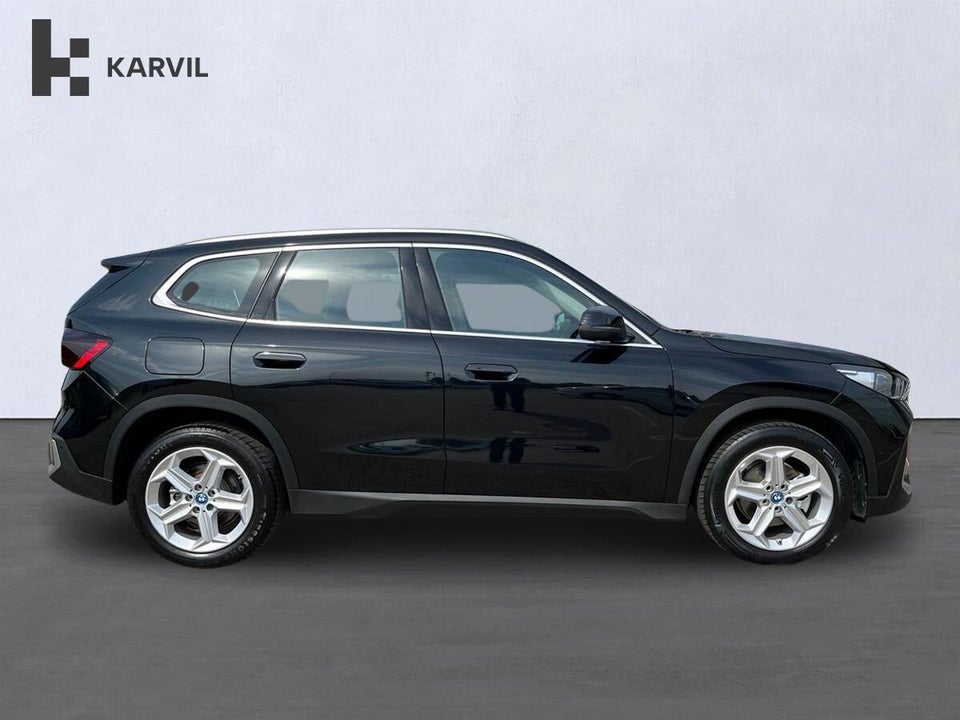 BMW iX1 eDrive20 X-Line 5d