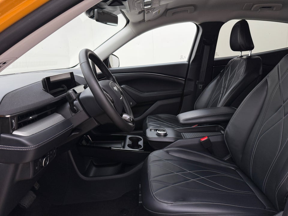 Ford Mustang Mach-E 75 Standard Range 5d