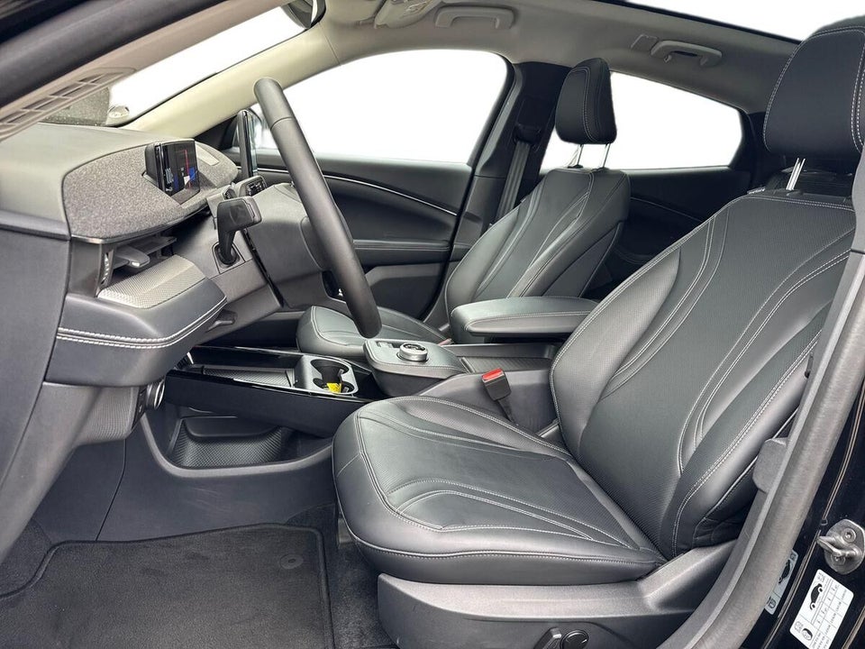 Ford Mustang Mach-E 75 Premium Standard Range 5d