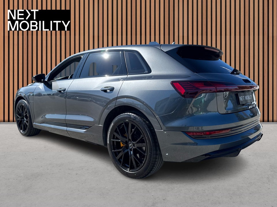Audi e-tron 55 S-line quattro 5d
