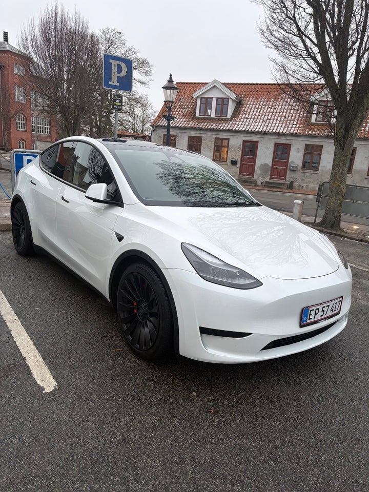 Tesla Model Y Long Range RWD 5d