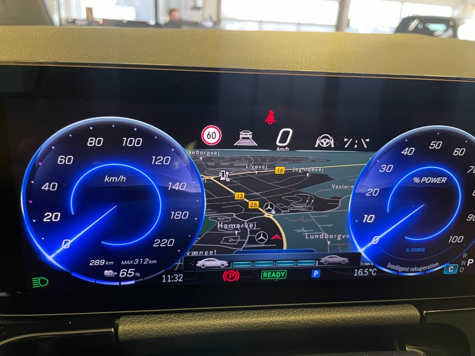 Mercedes EQA350 4Matic 5d