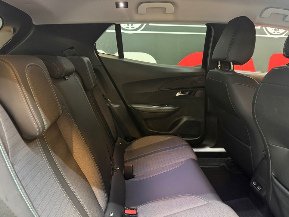 Peugeot 2008 1,2 PureTech 130 Allure Pack 5d