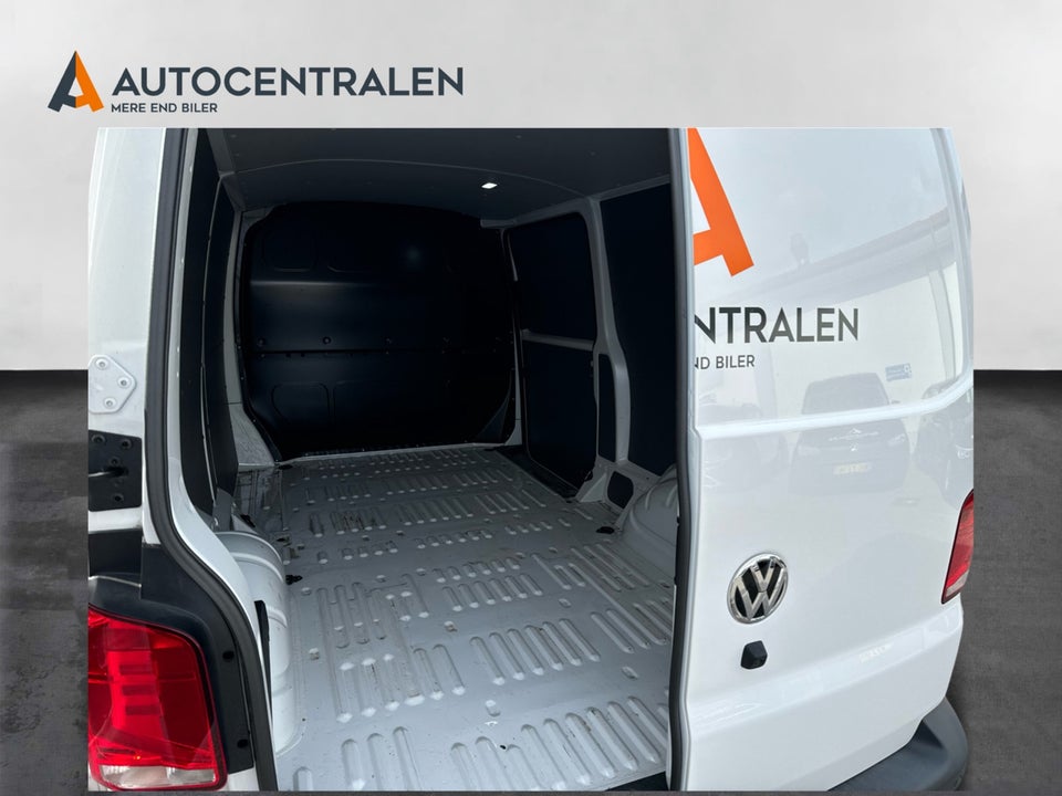 VW Transporter 2,0 TDi 150 Kassevogn DSG lang