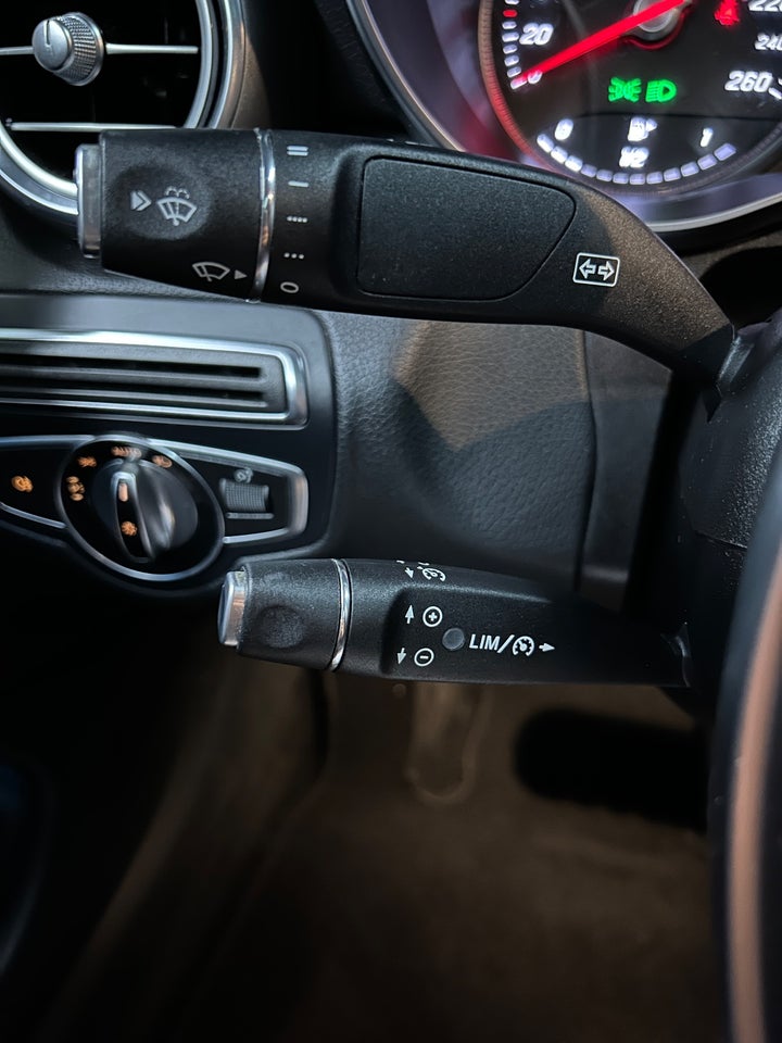 Mercedes C250 2,0 AMG Line Coupé aut. 2d