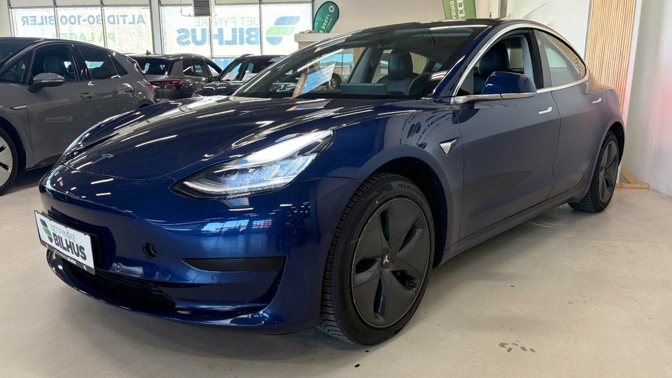 Tesla Model 3 Standard Range+ RWD 4d