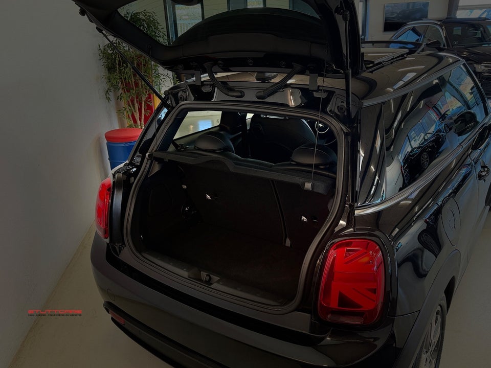 MINI Cooper SE Classic Trim 3d