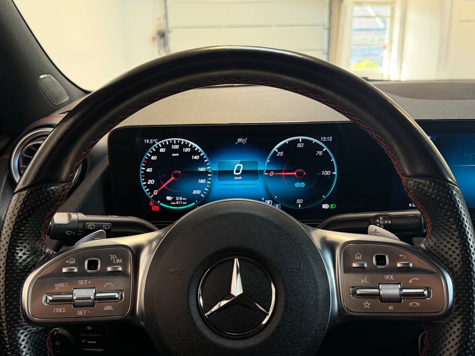 Mercedes EQA300 AMG Line 4Matic 5d