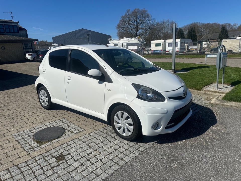 Toyota Aygo 1,0 VVT-i T1 5d