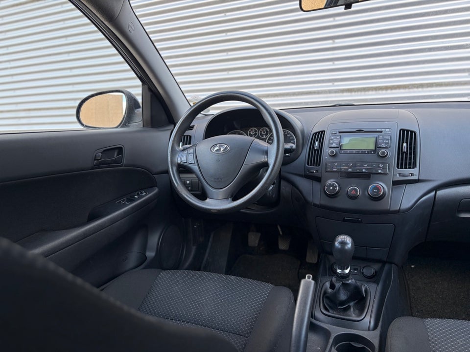 Hyundai i30 1,6 CRDi 90 Blue Drive 5d