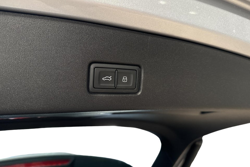 Audi Q4 e-tron 40 Attitude S-line 5d