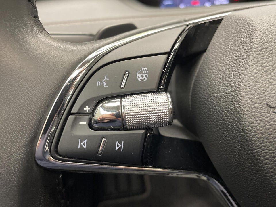 Skoda Enyaq 80 iV Suite 5d