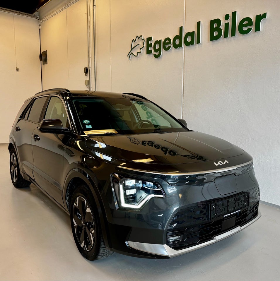 Kia Niro 64 EV Premium 5d