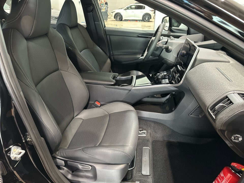 Toyota bZ4X Executive 5d