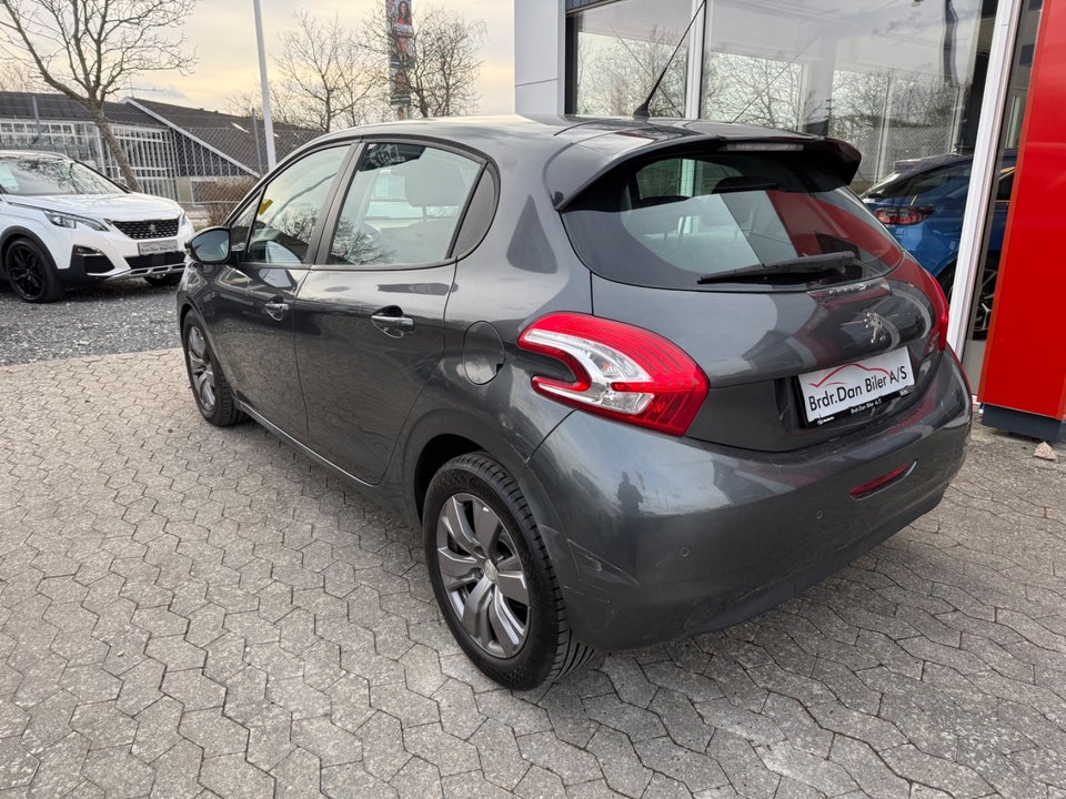Peugeot 208 1,6 e-HDi 92 Active 5d