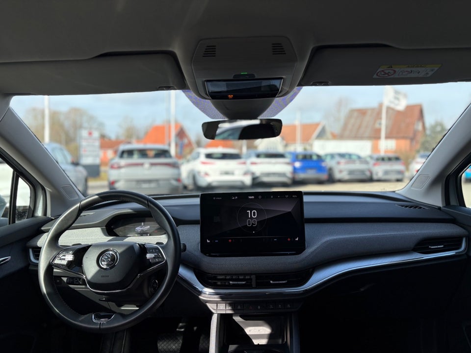 Skoda Enyaq 60 iV Loft 5d