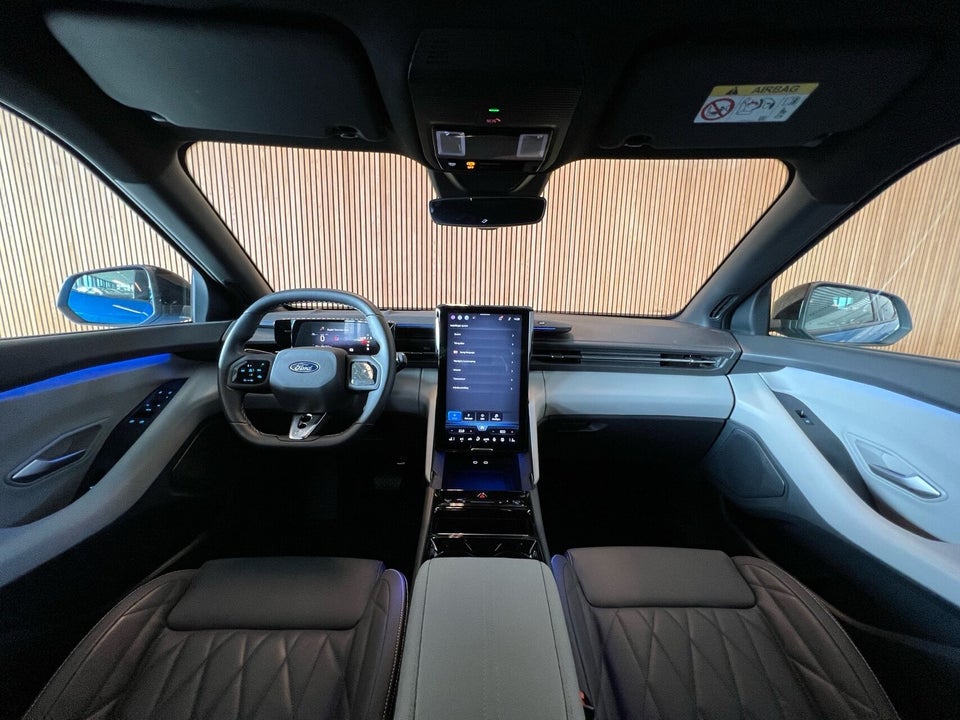 Ford Capri 77 Premium Extended Range 5d