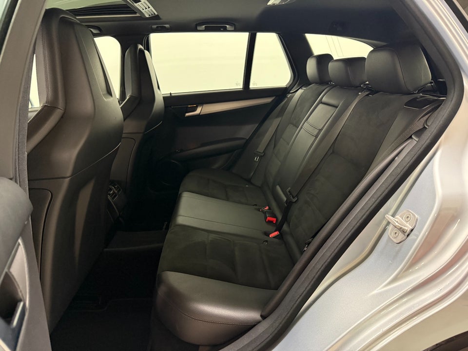 Mercedes C63 6,3 AMG Performance stc. aut. 5d