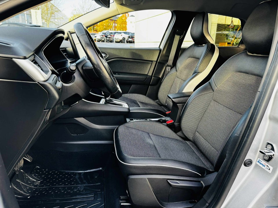 Renault Captur 1,6 E-Tech Intens 5d