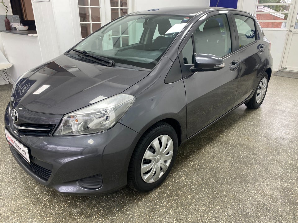 Toyota Yaris 1,3 VVT-i T2 Touch MDS 5d