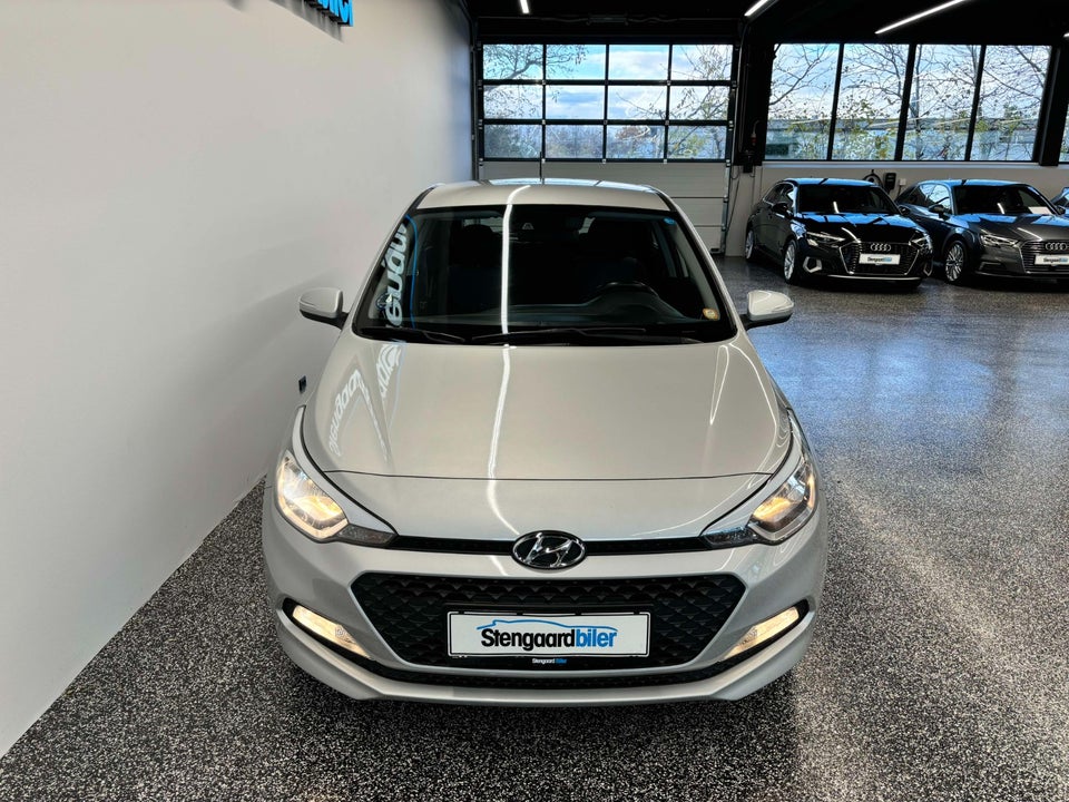 Hyundai i20 1,25 Spring 5d