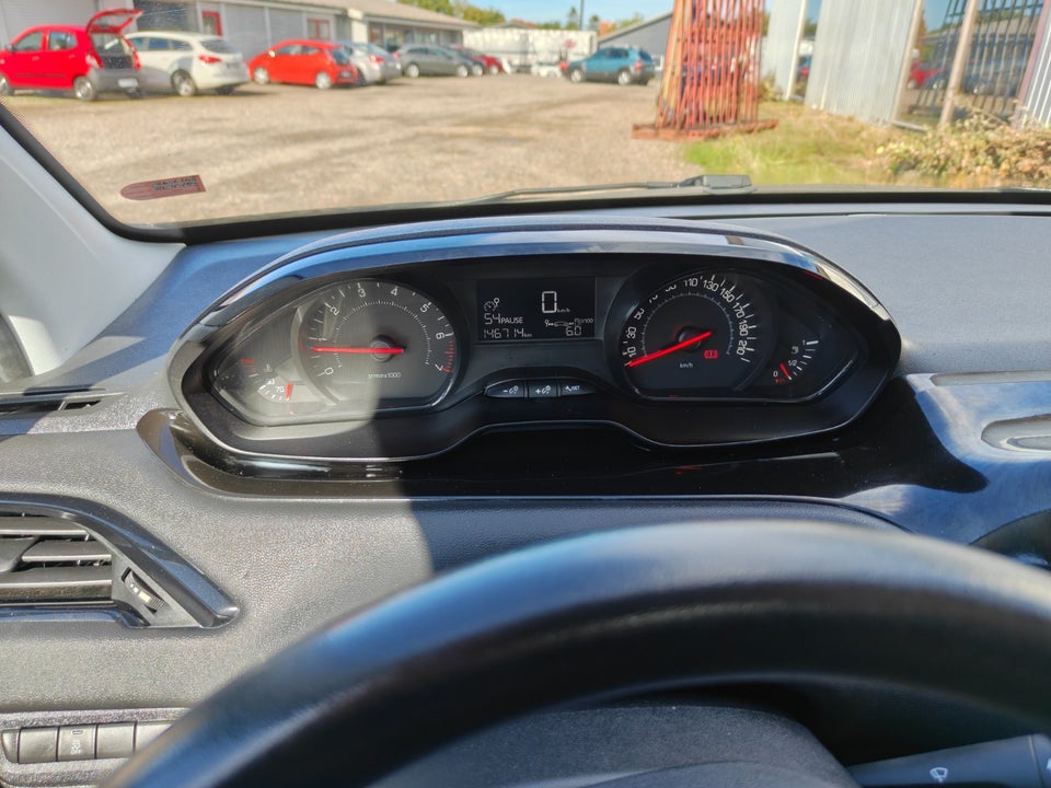 Peugeot 208 1,0 VTi Active 5d