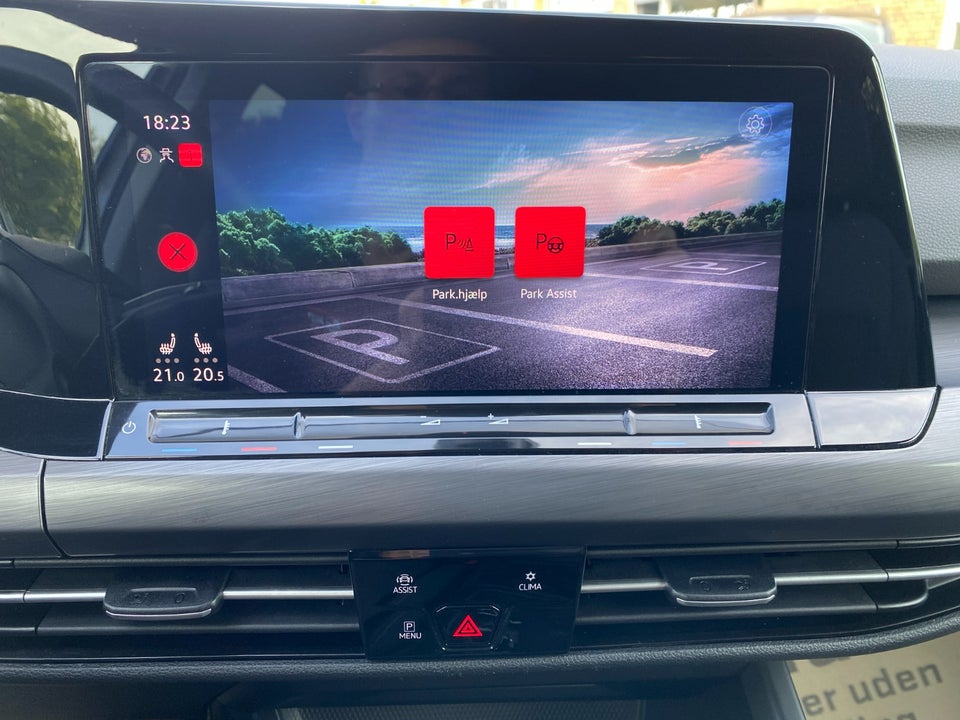 VW Golf VIII 2,0 TDi 150 Style DSG 5d