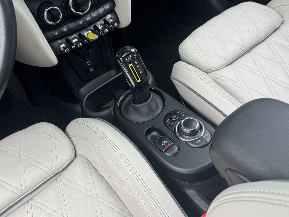 MINI Cooper SE Yours Trim 3d