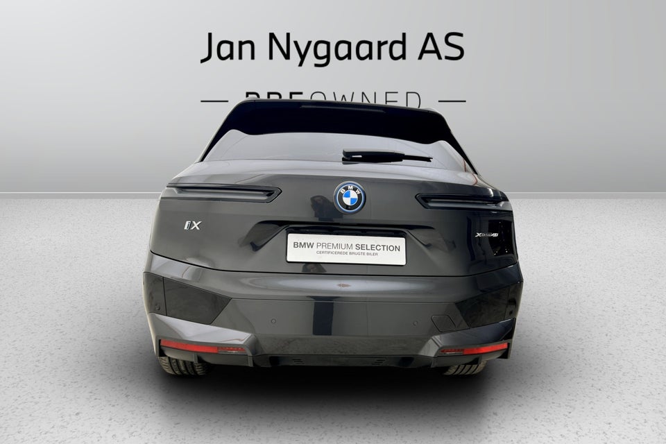 BMW iX xDrive40 Supercharged 5d