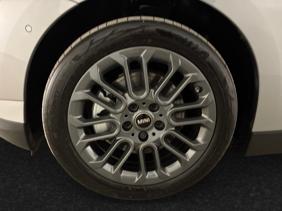 MINI Cooper SE Essential Trim 3d