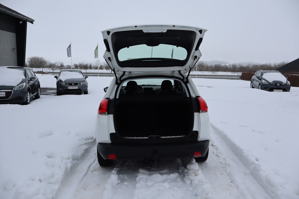 Peugeot 2008 1,2 VTi 82 Allure 5d