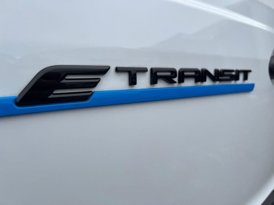 Ford E-Transit Courier 43 Trend