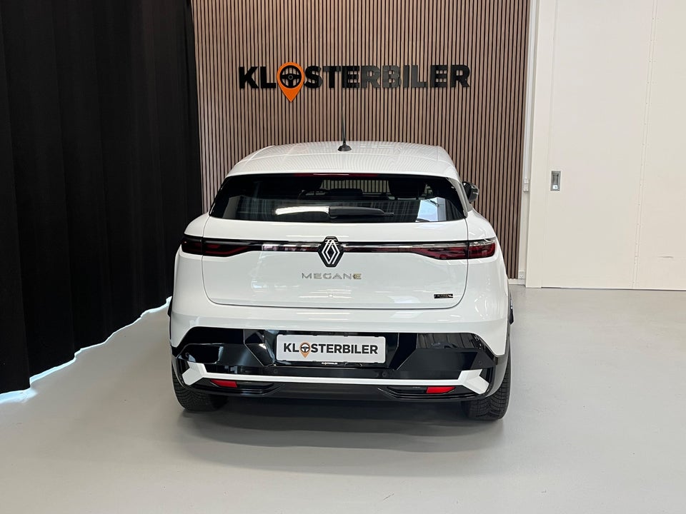 Renault Megane E-Tech 40 Equilibre 5d