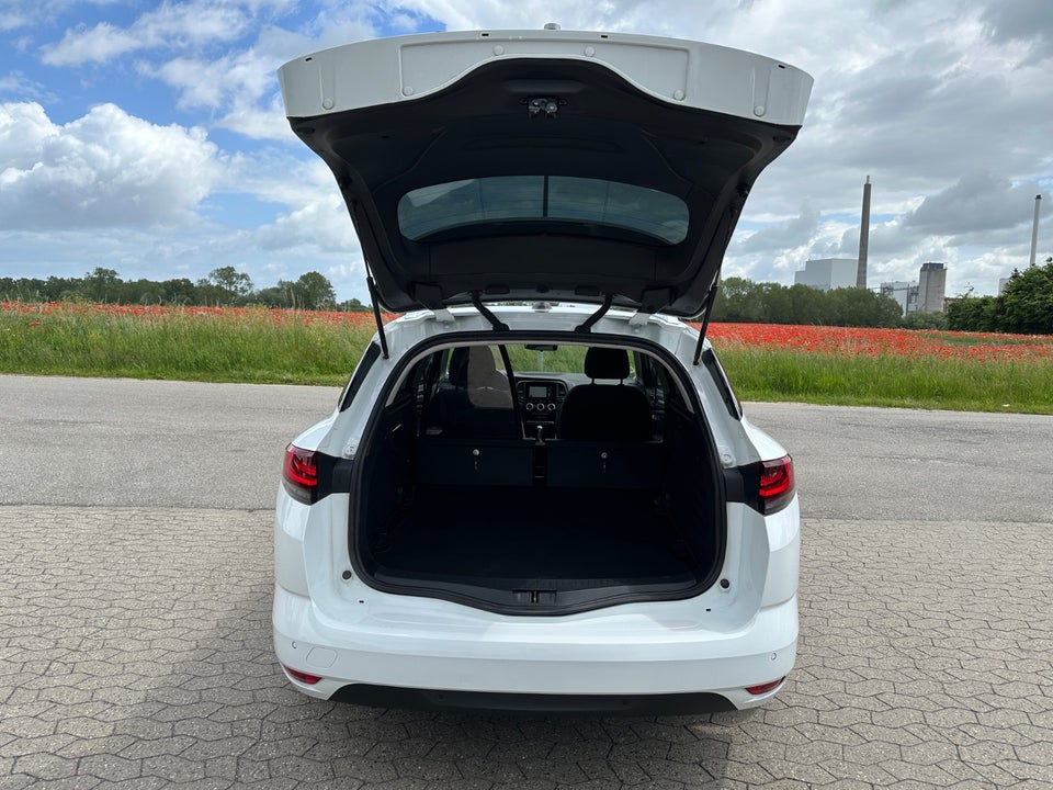 Renault Megane IV 1,5 dCi 115 Equilibre Sport Tourer EDC Van 5d