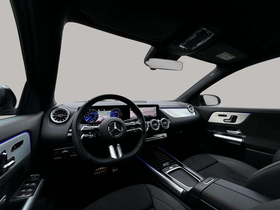 Mercedes EQA300 AMG Line 4Matic 5d