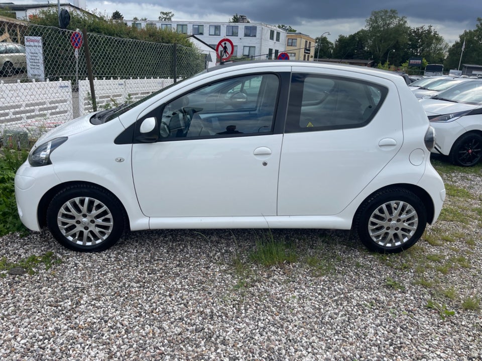 Toyota Aygo 1,0 VVT-i T2 5d