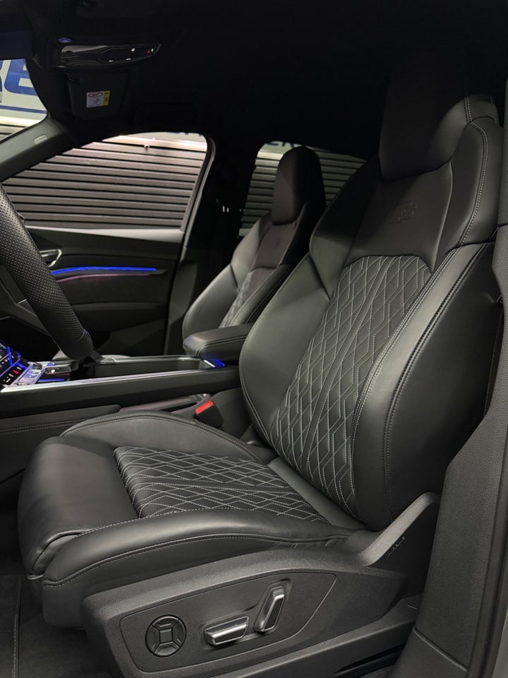 Audi Q8 e-tron 55 S-line Sportback quattro 5d