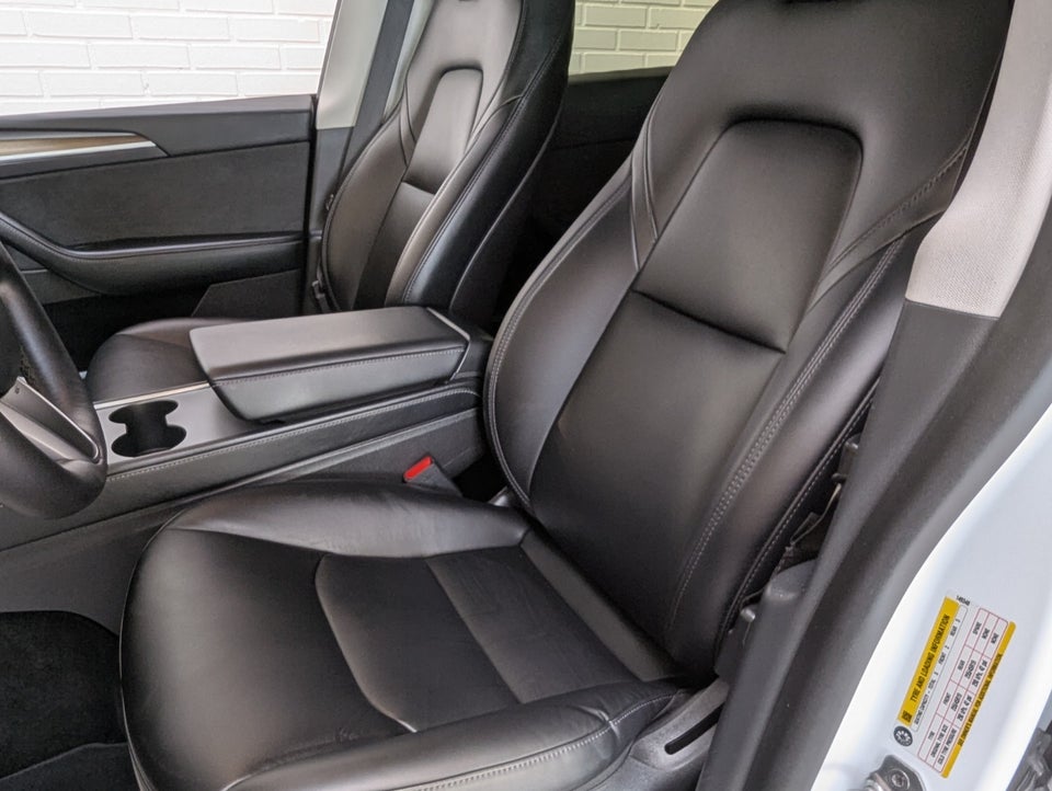 Tesla Model Y Long Range AWD 5d